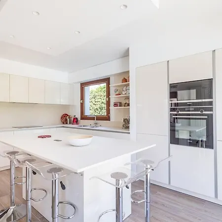 Daire , ,250m Du Miramar, Biarritz